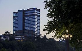 فندق راديسون بلو إيفيرا